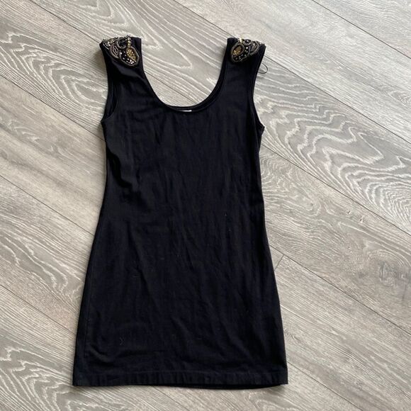 H&M Dress with Shoulder Embellishments - Picture 2 of 4